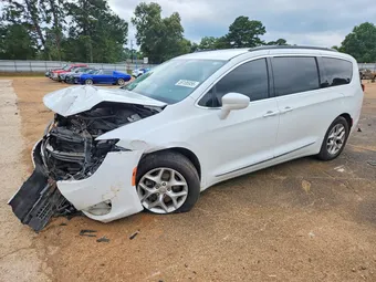 2017 Chrysler Pacifica 2C4RC1BG1HR820331 Lot 59106956