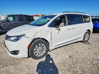 2018 Chrysler Pacifica 2C4RC1BG7JR141895 Lot 58514786