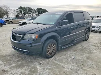 2015 Chrysler Town & Country 2C4RC1HGXFR534725