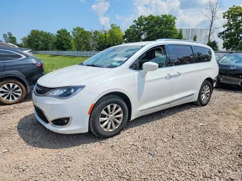 2018 Chrysler Pacifica 2C4RC1BG3JR317759 Lot 62233006