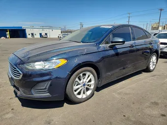 2020 Ford Fusion 3FA6P0LU3LR189905