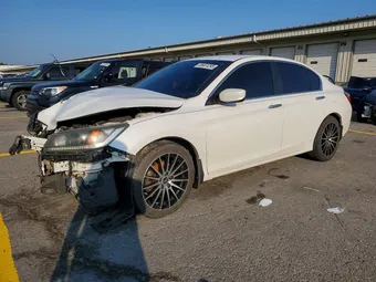 2015 Honda Accord 1HGCR2F53FA130697