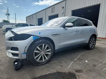 2019 Jaguar F-PACE SADCK2FX5KA359756