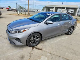 2024 Kia Forte 3KPF24AD3RE827072 Lot 61977796