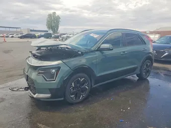 2023 Kia Niro KNDCR3L15P5036188
