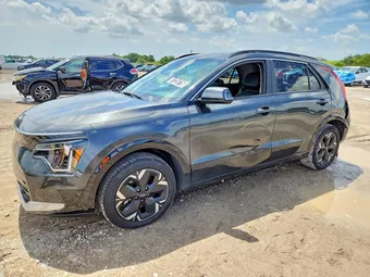 2024 Kia Niro KNDCR3L13R5087711