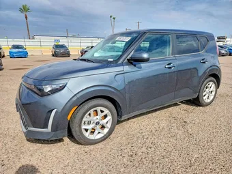 2023 Kia Soul KNDJ23AU8P7884904
