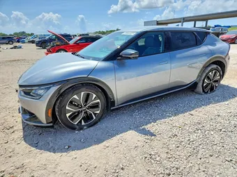 2023 Kia EV6 KNDC34LA3P5610245