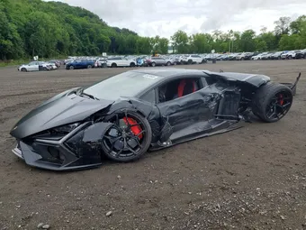 2025 Lamborghini Revuelto ZHWUC1ZM0SLA02105