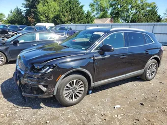 2019 Lincoln Nautilus 2LMPJ8K9XKBL19882