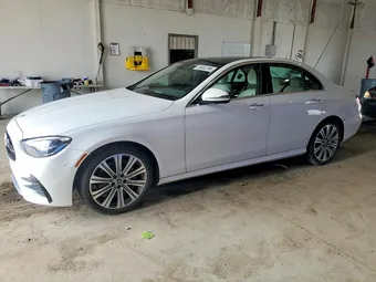 2022 Mercedes-Benz E-Class W1KZF8DB7NB089776