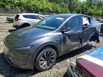 2026 Tesla Model Y 7SAYGDED8TF622842 Lot 55147836