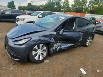 2023 Tesla Model Y 7SAYGDEE0PA040147