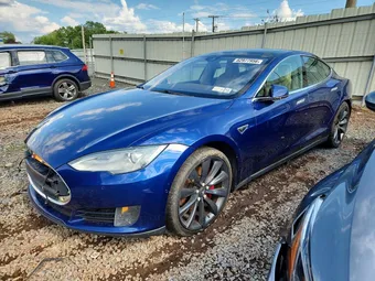 2015 Tesla Model S 5YJSA1E47FF114353