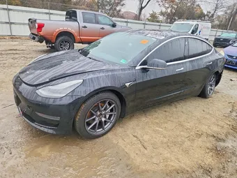 2019 Tesla Model 3 5YJ3E1EB5KF385557