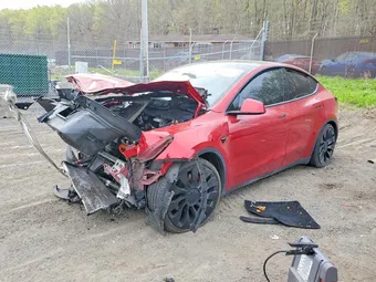 2021 Tesla Model Y 5YJYGDEF2MF072389