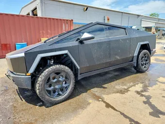 2024 Tesla Cybertruck 7G2CEHEE9RA034190