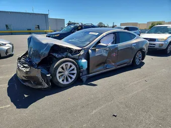 2016 Tesla Model S 5YJSA1E2XGF149808