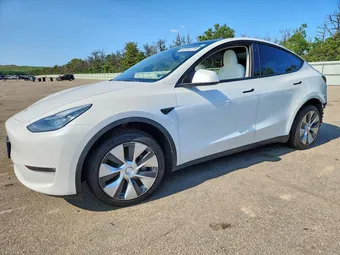 2021 Tesla Model Y 5YJYGDEE1MF130855