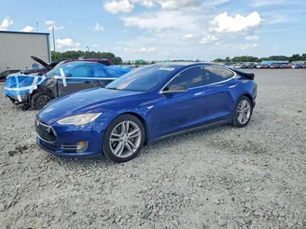 2015 Tesla Model S 5YJSA1E2XFF105337