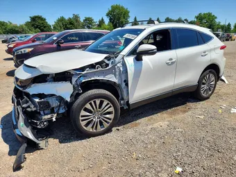 2021 Toyota Venza JTEAAAAH8MJ068215