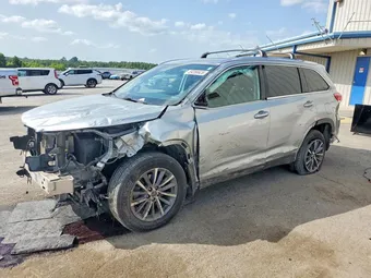 2019 Toyota Highlander 5TDJZRFH3KS613788