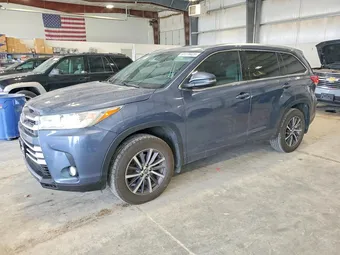 2018 Toyota Highlander 5TDJZRFH0JS805040