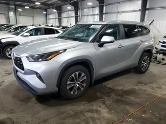 2024 Toyota Highlander 5TDKDRBH4RS534617