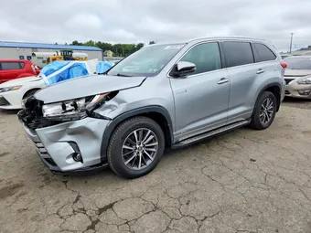 2017 Toyota Highlander 5TDJGRFHXHS036417