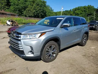 2018 Toyota Highlander 5TDBZRFH6JS888011
