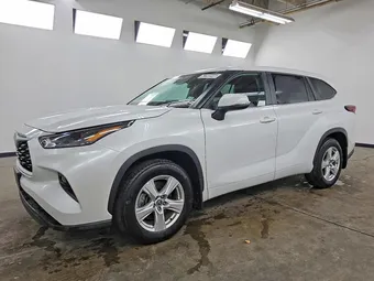 2025 Toyota Highlander 5TDKDRBH5SS588045