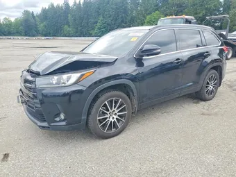 2018 Toyota Highlander 5TDJZRFH4JS812038