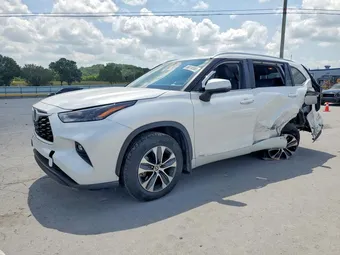 2024 Toyota Highlander Hybrid 5TDKBRCH5RS642412