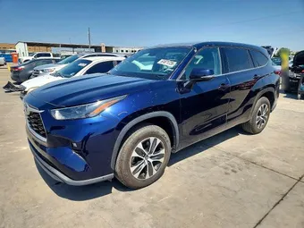 2022 Toyota Highlander 5TDGARAH4NS511395