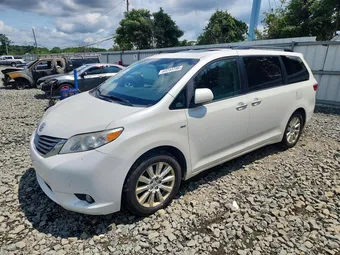 2017 Toyota Sienna 5TDDZ3DC7HS176730