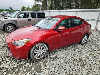 2018 Toyota Yaris 3MYDLBYVXJY326255