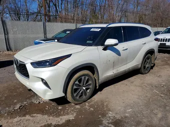 2021 Toyota Highlander 5TDHZRBH6MS533649