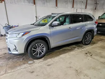 2017 Toyota Highlander 5TDJZRFH6HS374729