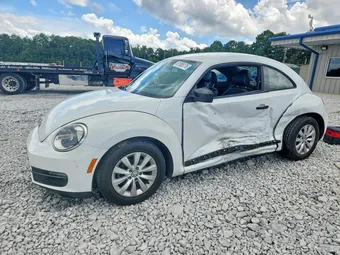 2015 Volkswagen Beetle 3VWF17AT8FM648410