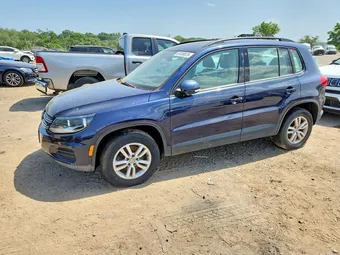 2016 Volkswagen Tiguan WVGBV7AX8GW528645