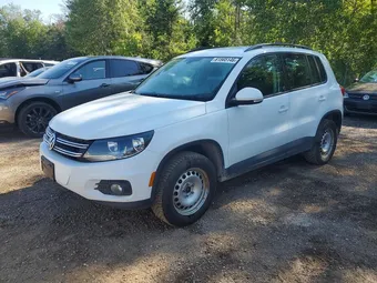 2017 Volkswagen Tiguan WVGNV7AX7HK033469