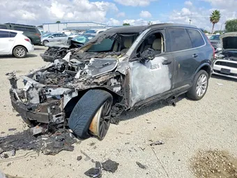 2016 Volvo XC90 YV4A22PL7G1032293