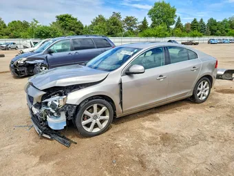 2016 Volvo S60 YV126MFK3G2395906