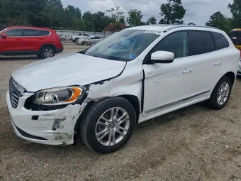 2016 Volvo XC60 YV4612RM7G2826414