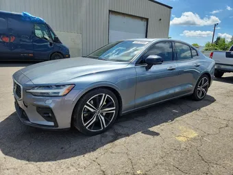 2019 Volvo S60 7JRA22TM3KG007030
