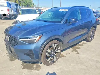 2026 Volvo XC40 YV4L12UC6T2788573