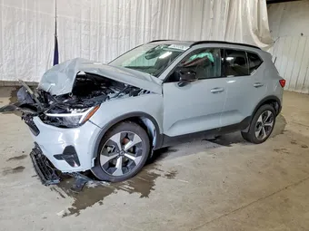 2026 Volvo XC40 YV4L12UC3T2795755