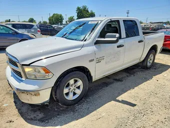 2019 Ram 1500 3C6RR6KT2KG585614
