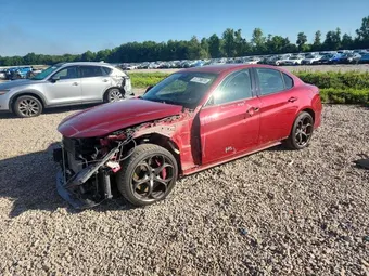 2018 Alfa Romeo ZARFAEAV3J7570166