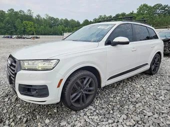 2017 Audi Q7 WA1VAAF73HD046935